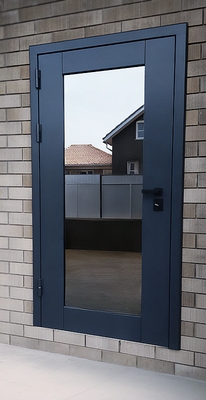 Дверь с максимальным остеклением Дверь с максимальным остеклением